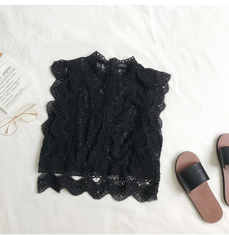 Blusa negra de encaje